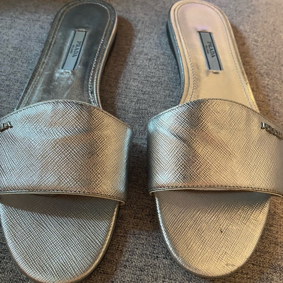 PRADA SLIDES - Picture 5 of 7